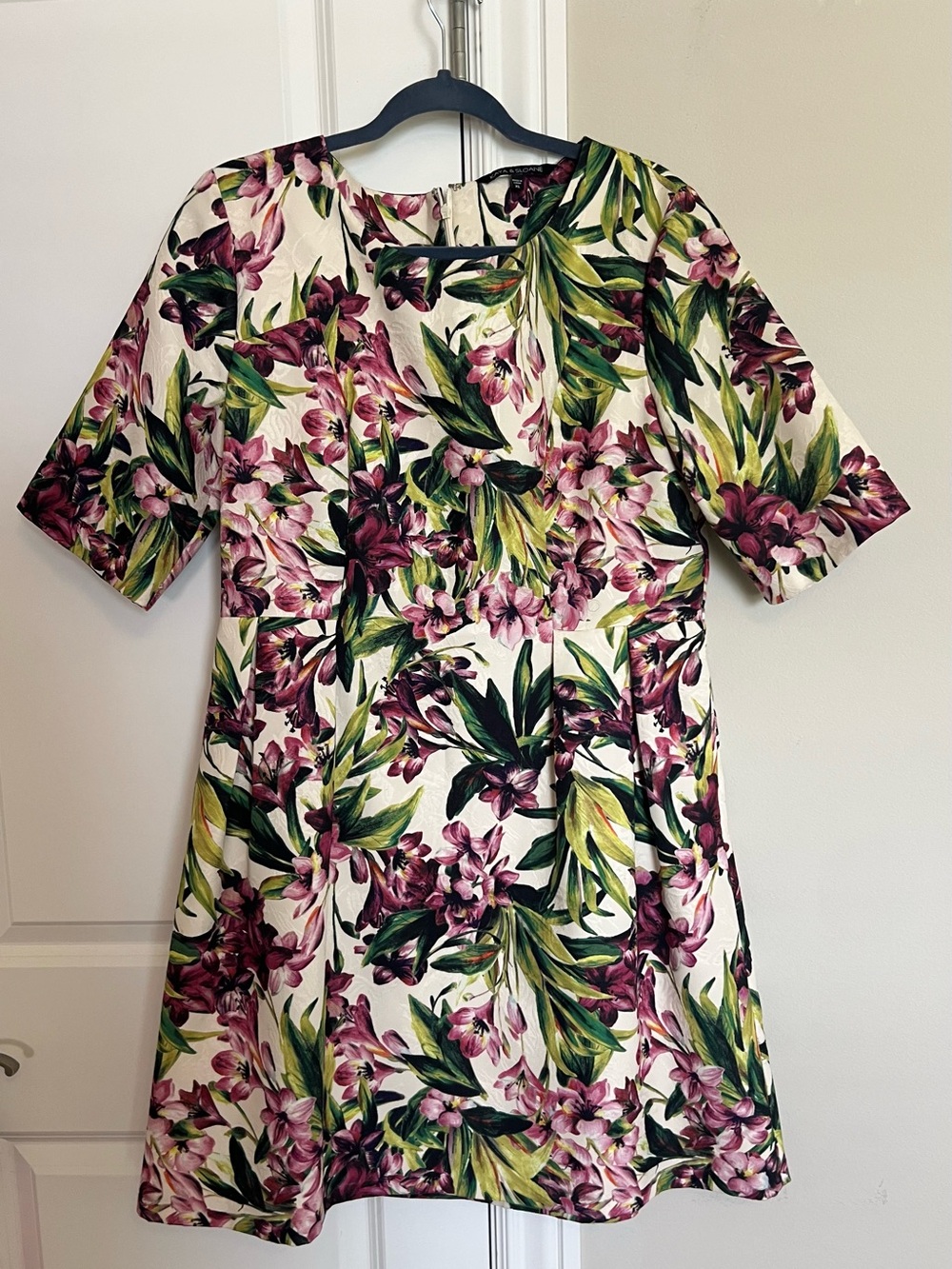 Floral Print Midi Dress in Ivory and Plum